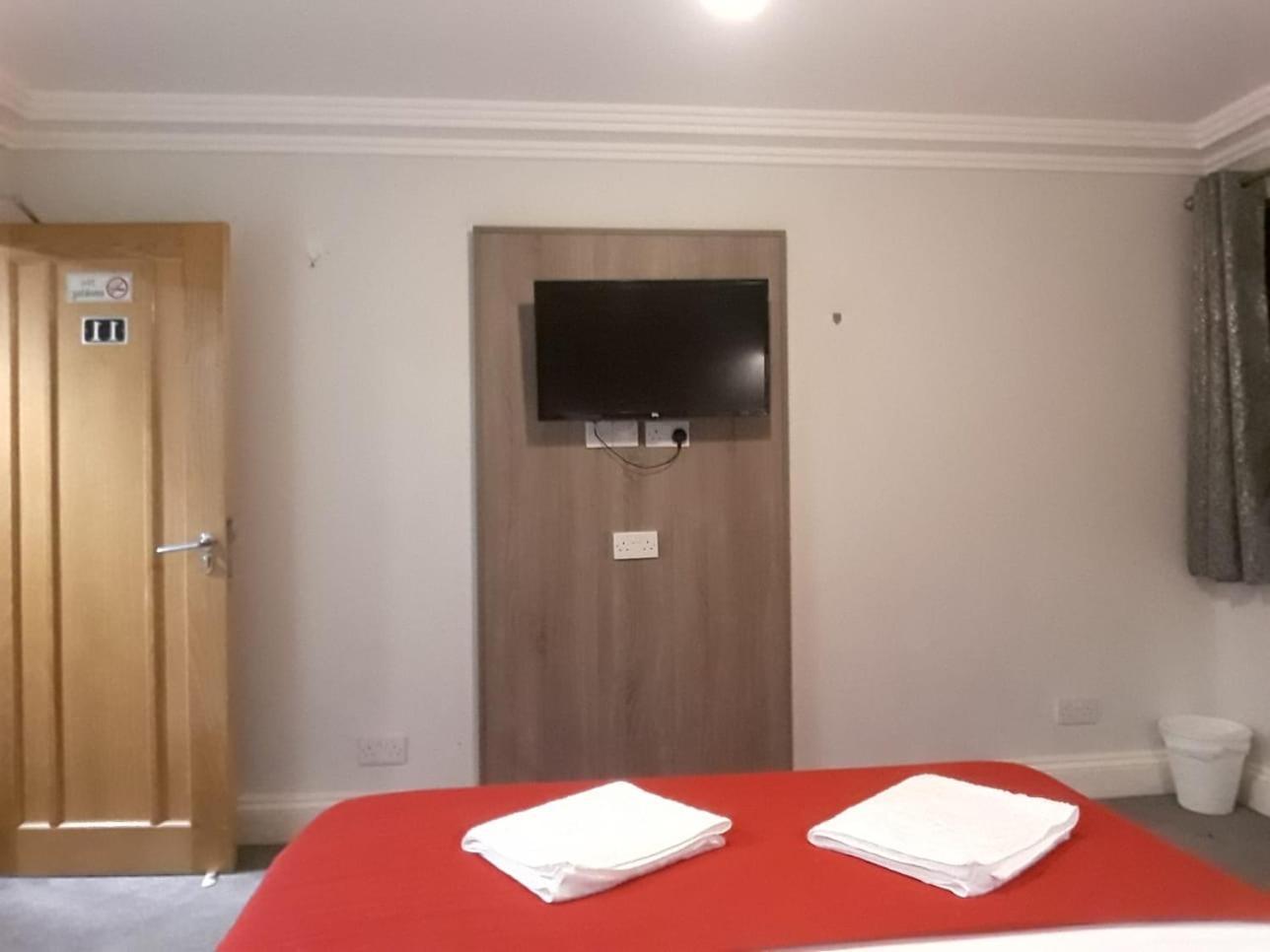 Hotel 371 Cranbrook Rd Ig2 Ilford Zewnętrze zdjęcie