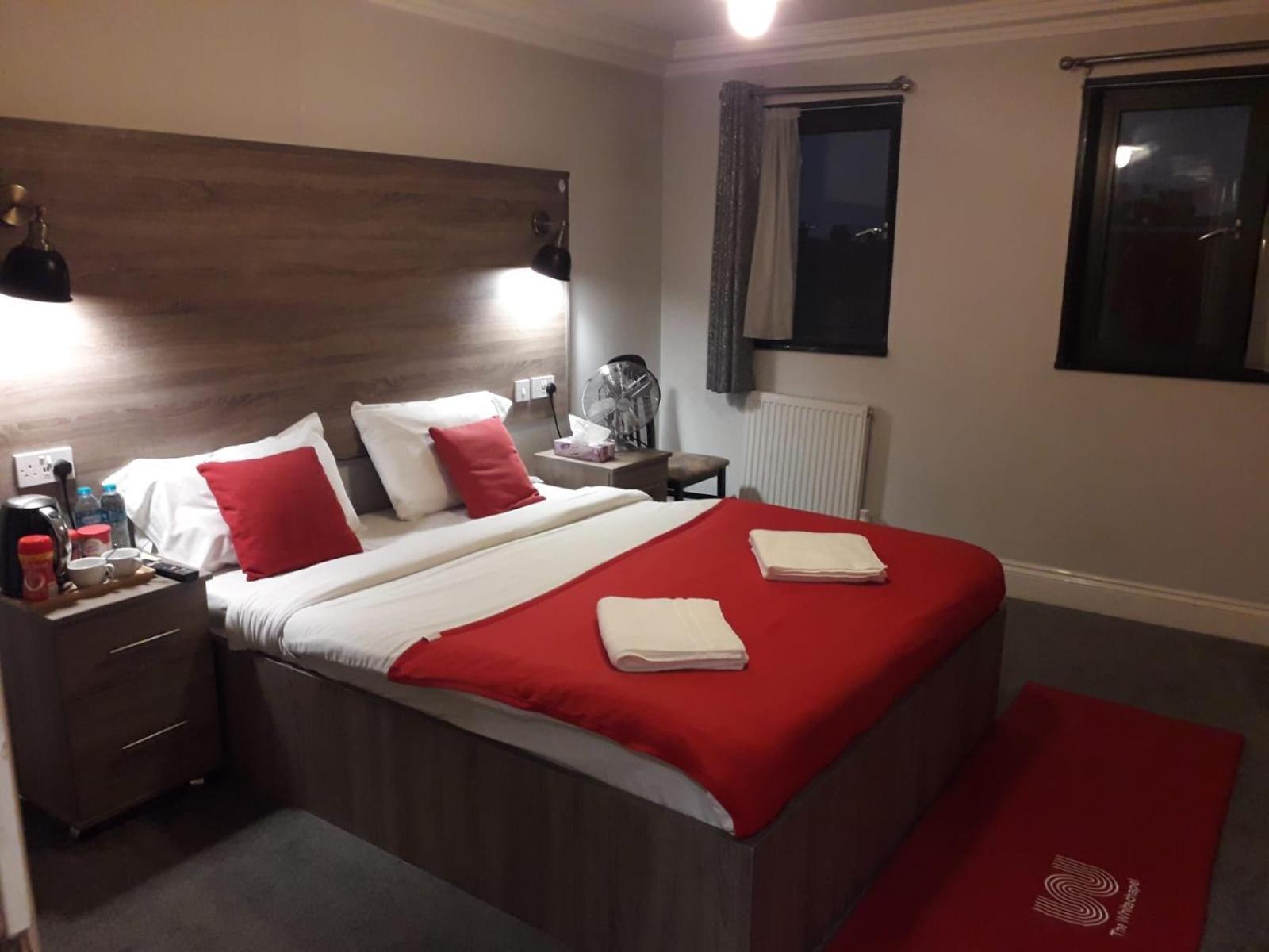 Hotel 371 Cranbrook Rd Ig2 Ilford Zewnętrze zdjęcie